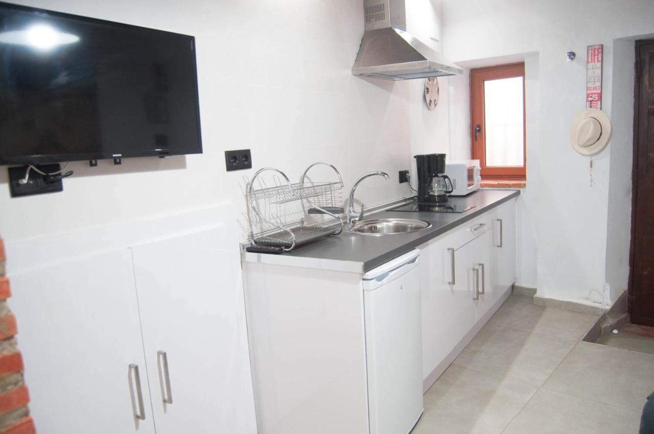 Caleros 8 Estudio - Apartamentos De La Parte Antigua De Касерес Екстер'єр фото