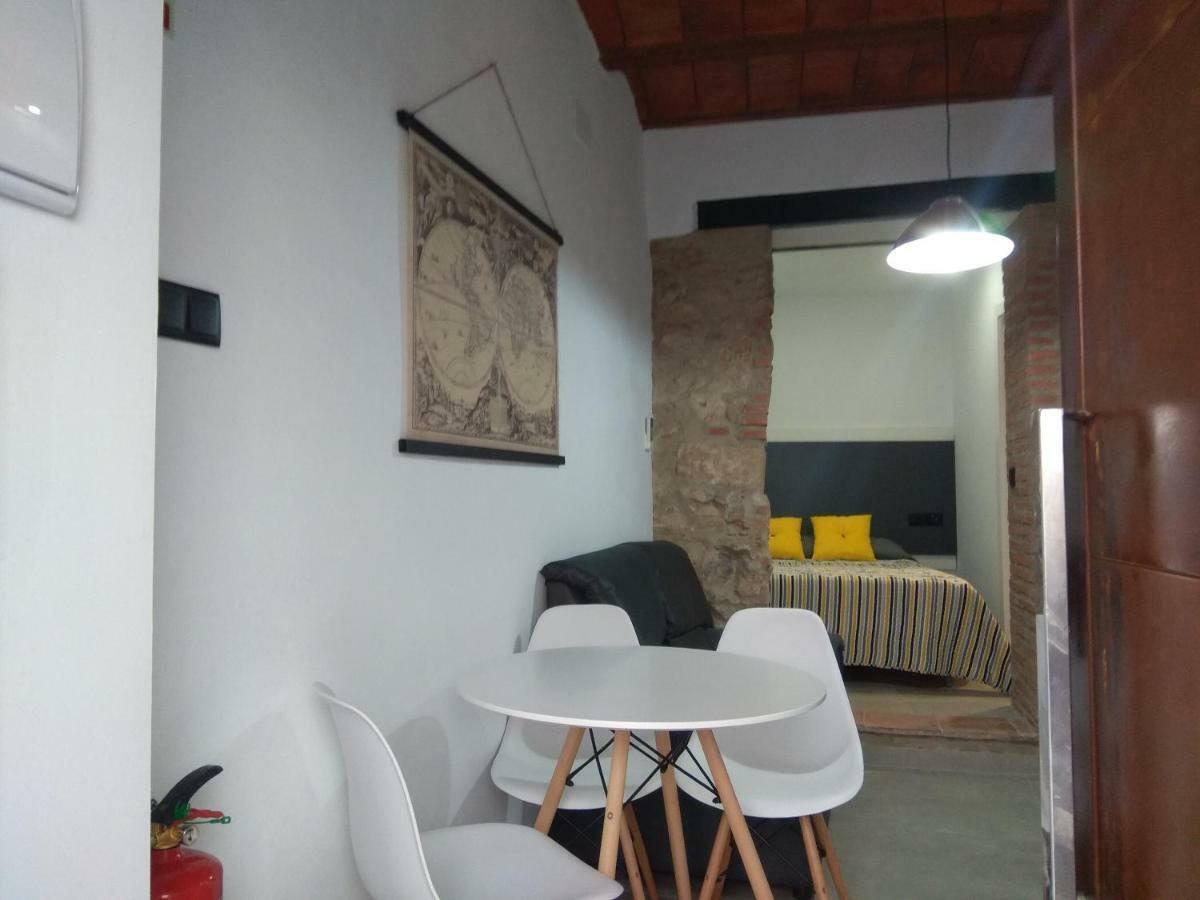 Caleros 8 Estudio - Apartamentos De La Parte Antigua De Касерес Екстер'єр фото